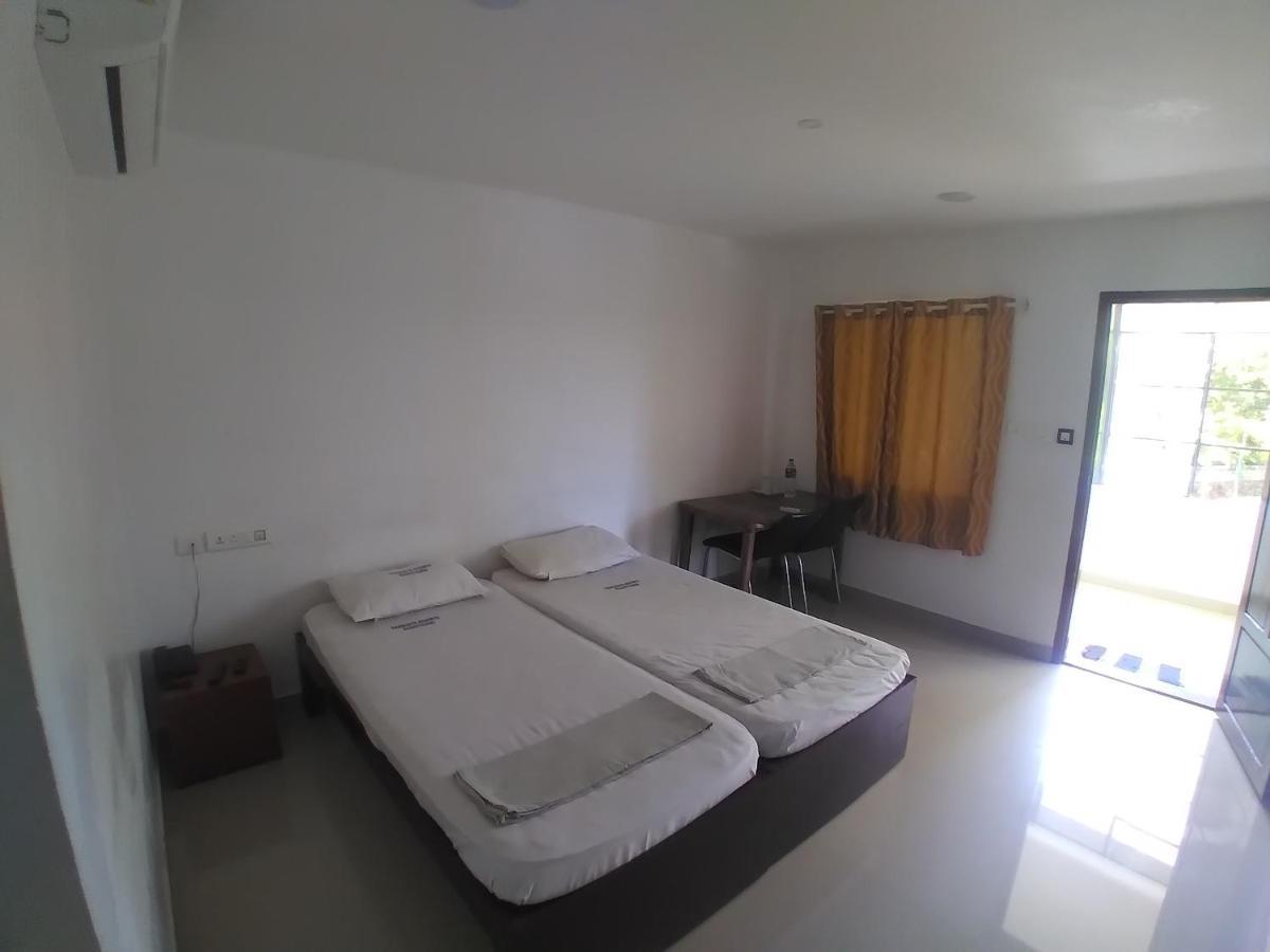 Thabasiya Resorts Kuzhittura Ngoại thất bức ảnh